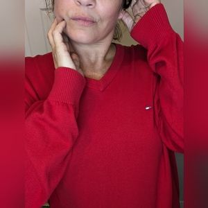 Women's Tommy Hilfiger large sweatshirt.